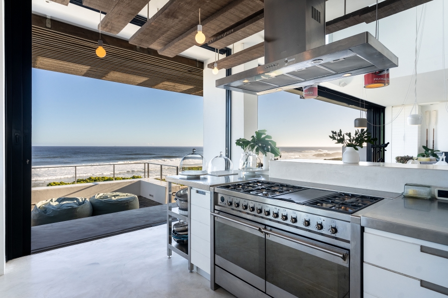 6 Bedroom Property for Sale in Yzerfontein Western Cape